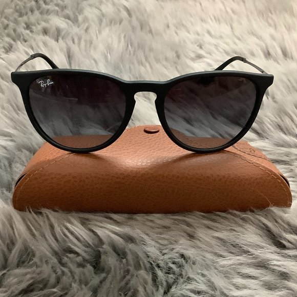 Ray-Ban | Erika Sunglasses | Black - Picture 1 of 5